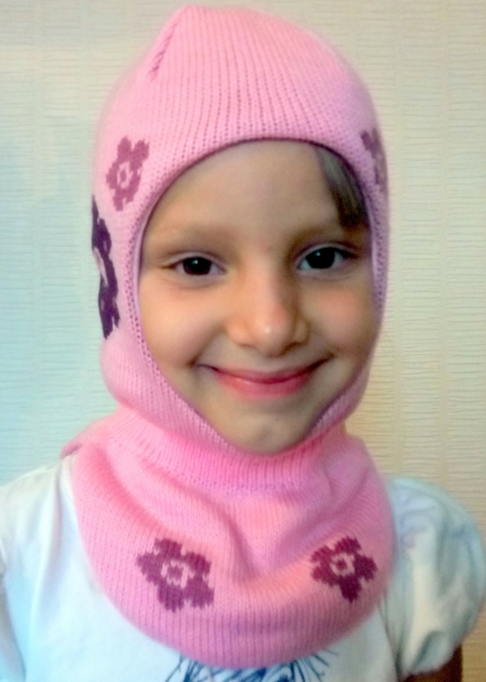 Шапочка-шлем для девочки Цветок Бабасик розовая Фото
