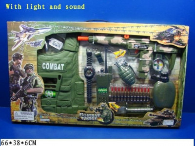 Военный набор &quot;Combat force&quot; жилет, часы, рация, фляга, автомат, в кор. 66х38х6 /18/