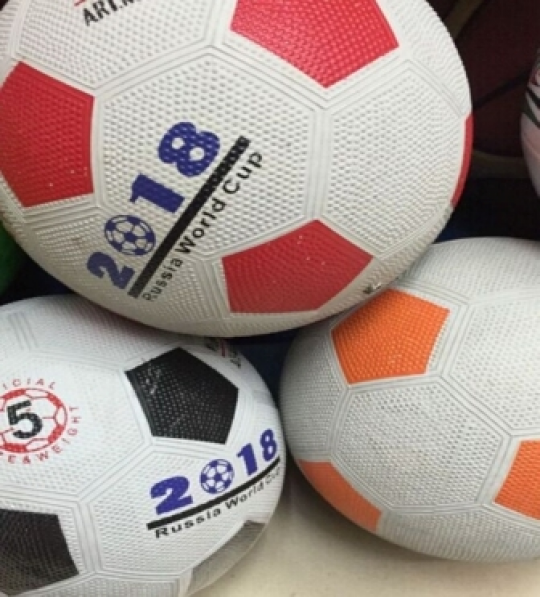 Мяч футбольный BT-FB-0139 резиновый асфальт 290г 3цв.ш.к./50/ Фото