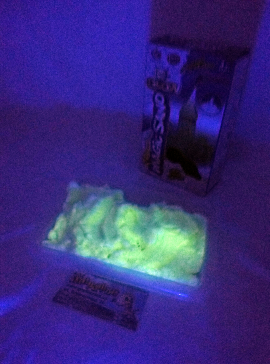 Кинетический песок светящийся в темноте 1 кг, видео Фото