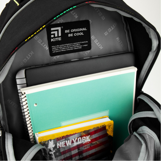 Школьный рюкзак с ортопедической спинкой черный для мальчика Kite Education для 3-6 класса (K20-814L-2) Фото